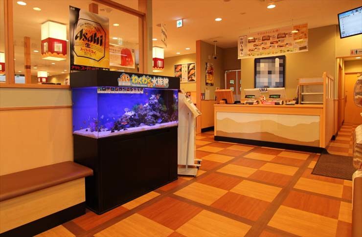 神奈川県海老名市 120cm海水魚水槽 設置事例のサムネイル画像