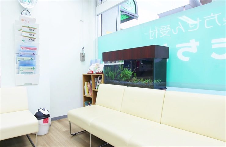 墨田区 薬局様 90cm淡水魚水槽 水槽レンタル事例 水槽画像3