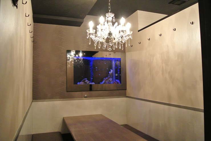 大阪府 中央区 飲食店様 水槽設置事例のサムネイル画像
